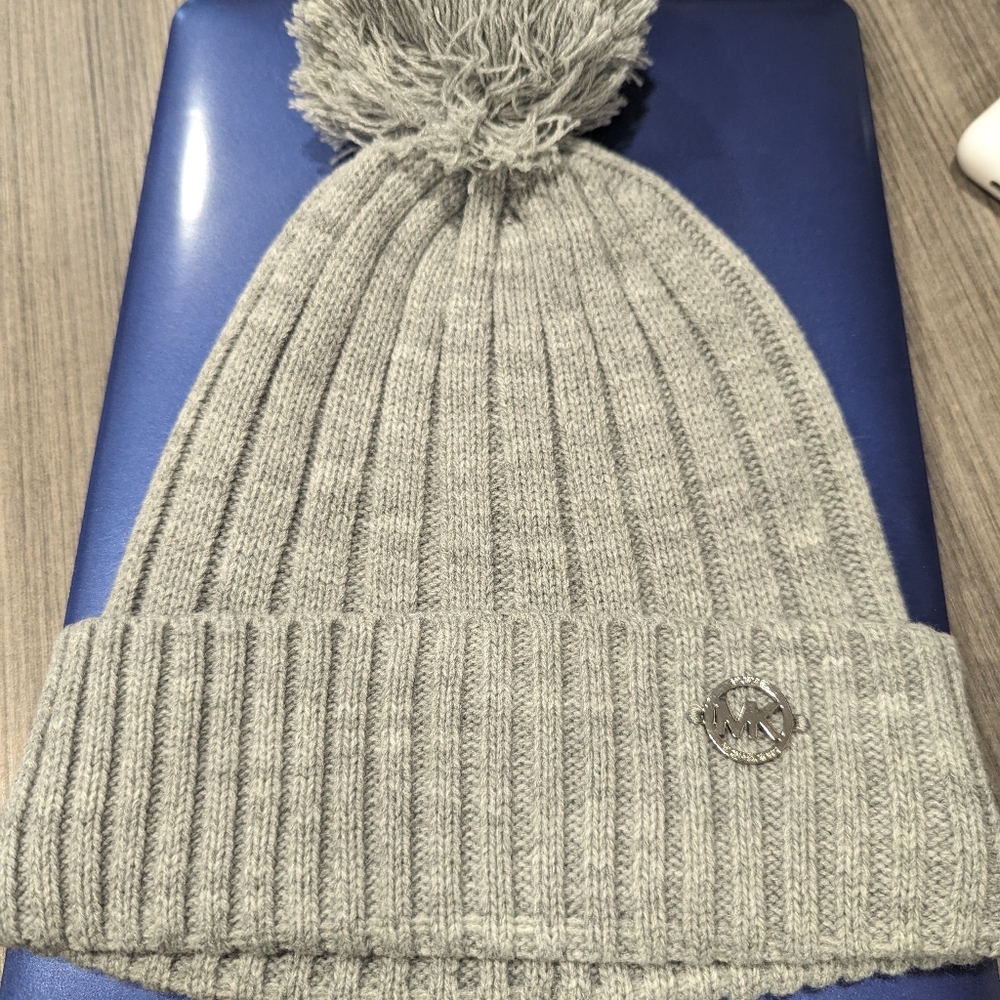 Women's Michael Kors knit hat